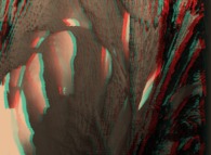 Anaglyph of a close-up on a pseudo-octonionic Mandelbrot set (a 'Mandelbulb')-tridimensional cross-section- 
